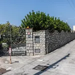 Casa Sabina - *