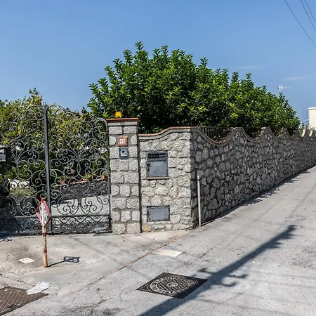 Casa Sabina - *